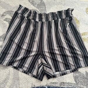 Lularoe shorts black and tan 2x